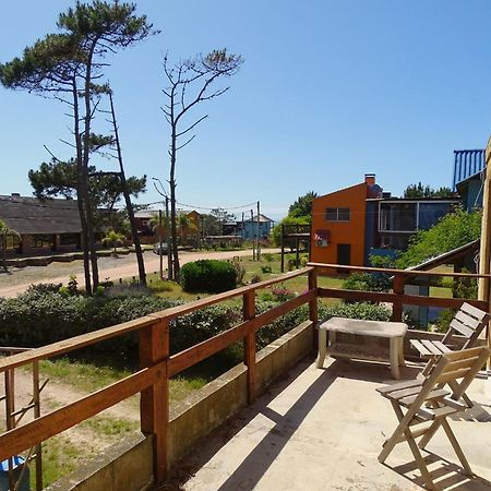 Casa Amarilla Con Jacuzzi Villa Punta del Diablo Exterior foto