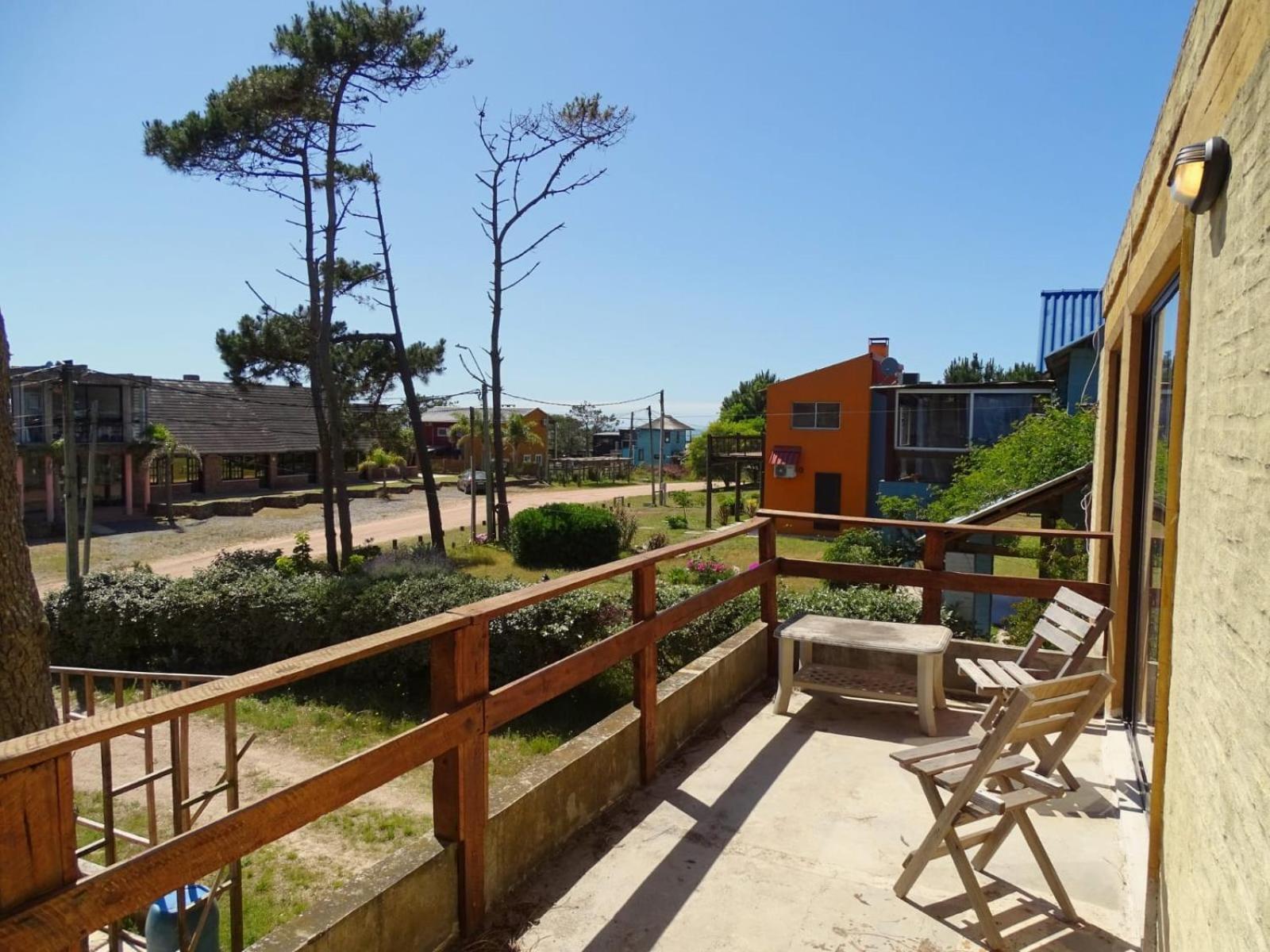 Casa Amarilla Con Jacuzzi Villa Punta del Diablo Exterior foto