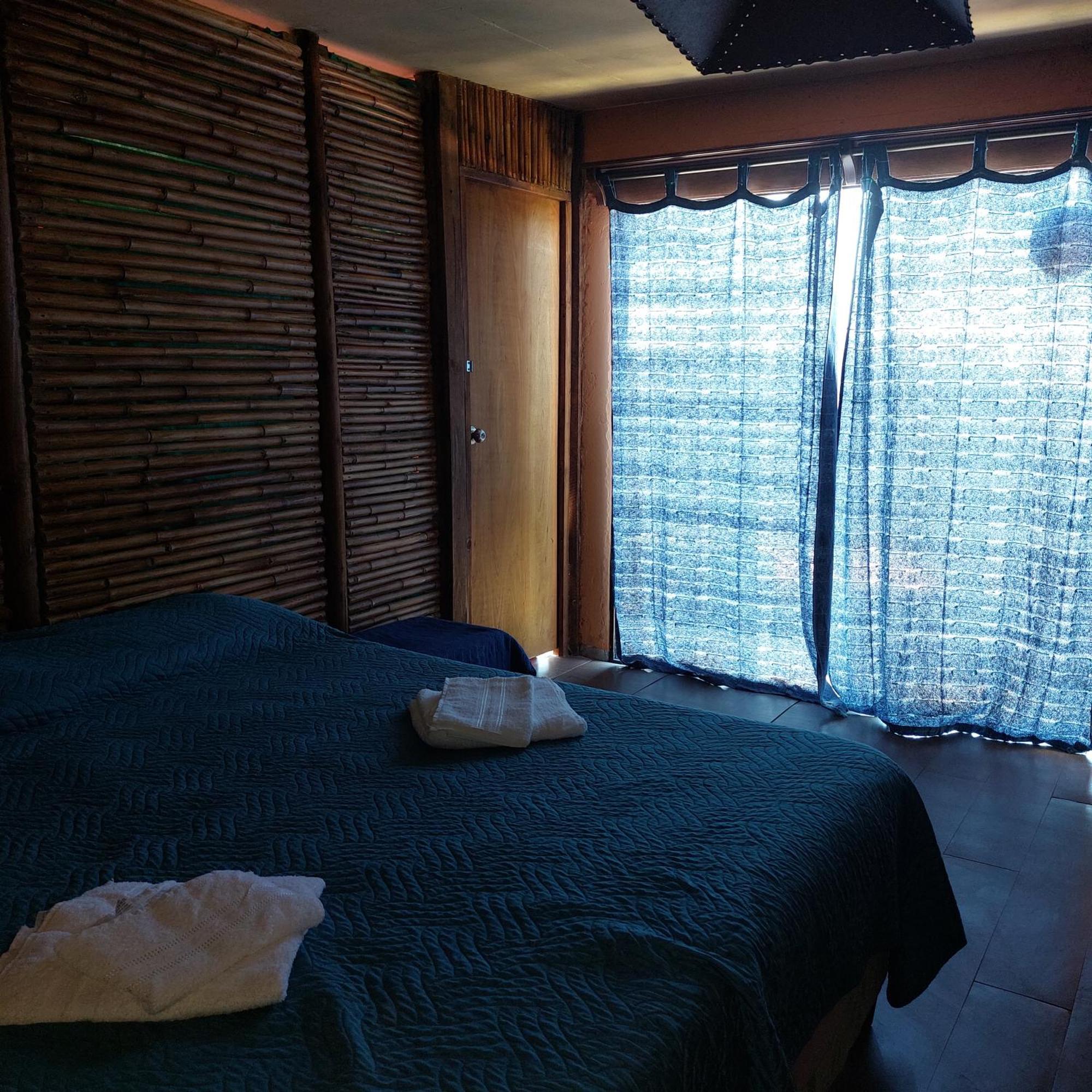 Casa Amarilla Con Jacuzzi Villa Punta del Diablo Exterior foto