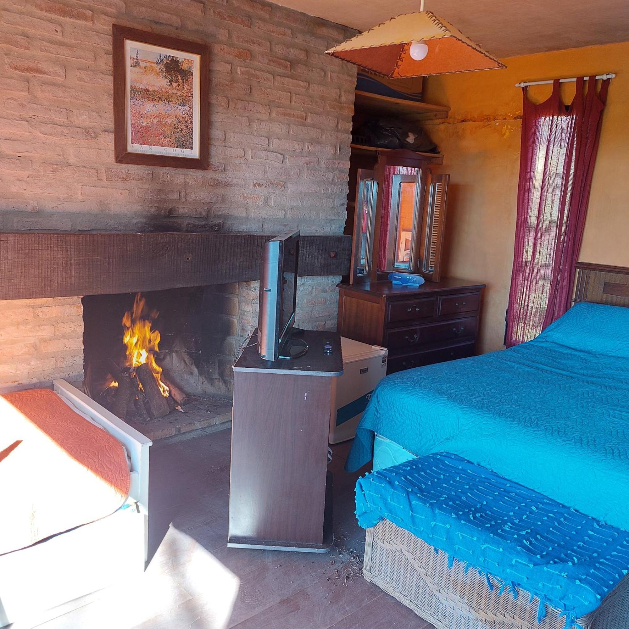 Casa Amarilla Con Jacuzzi Villa Punta del Diablo Exterior foto